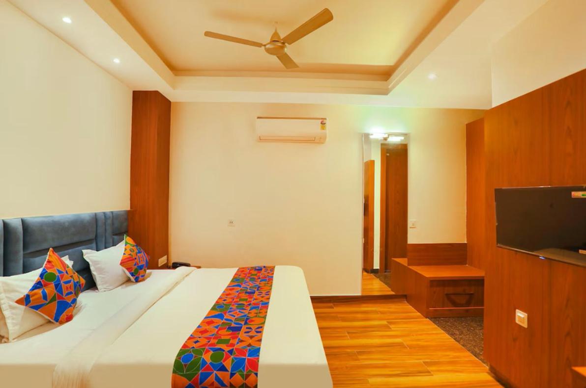 Hotel Swarn Bhoomi كانبور المظهر الخارجي الصورة