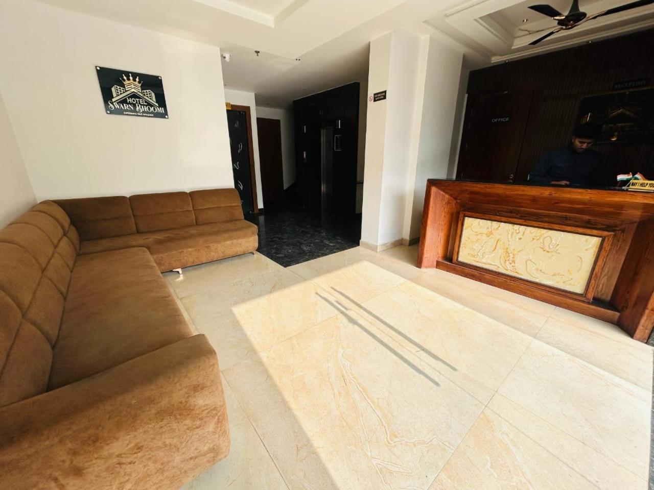 Hotel Swarn Bhoomi كانبور المظهر الخارجي الصورة